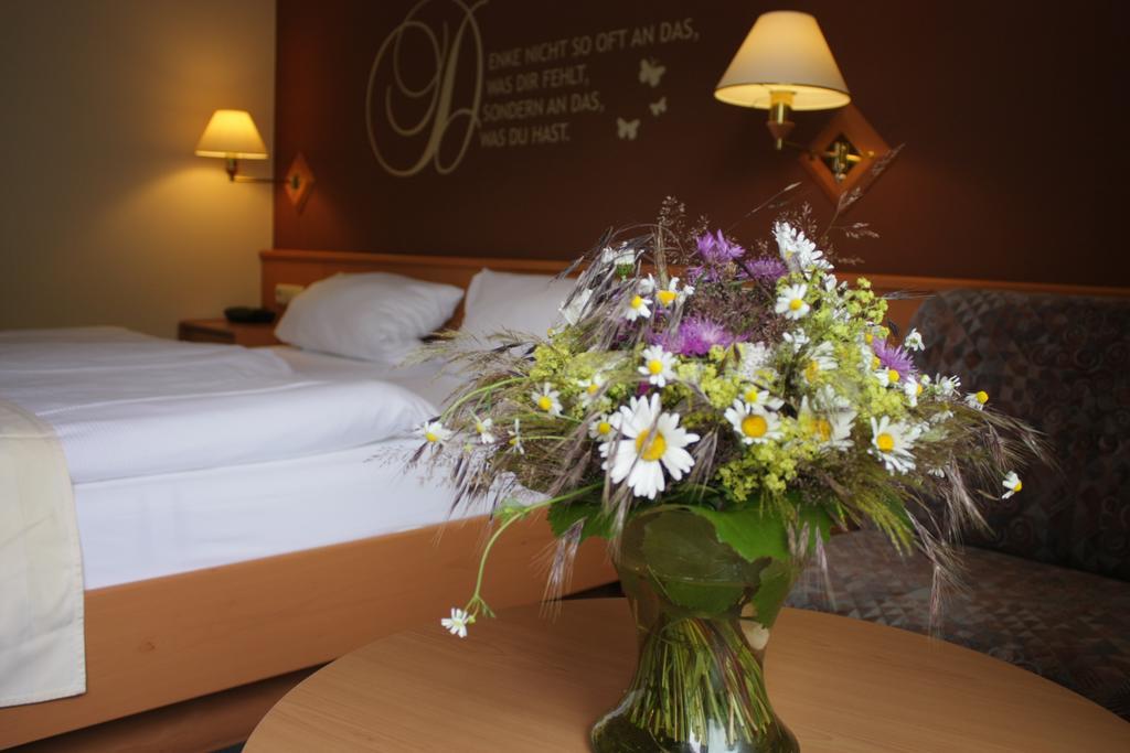 Waldhotel Kurfürst Kaisersesch Zimmer foto